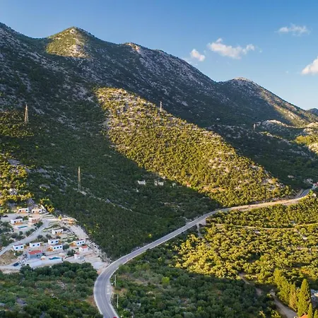 Κάμπινγκ Homes Grot *