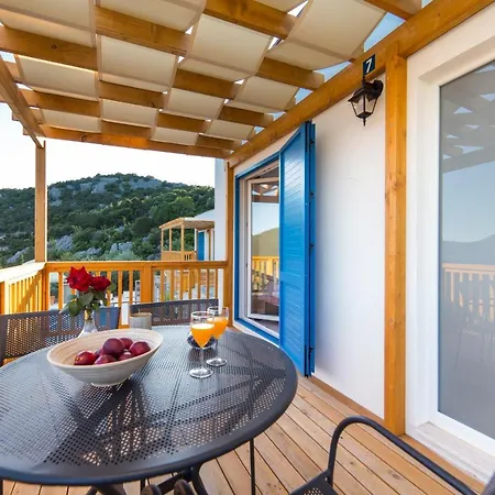 Kemping Homes Grot Gradac
