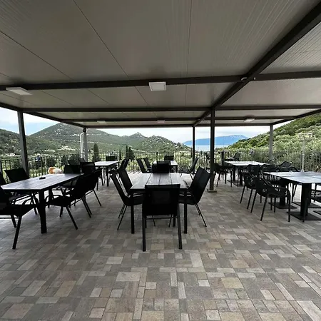 Kamp alanı Homes Grot Gradac (Split-Dalmatia)