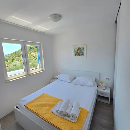 Homes Grot Κάμπινγκ *