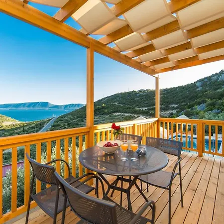 Homes Grot * Gradac (Split-Dalmatia)