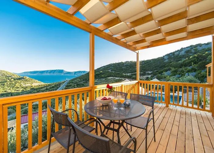 Homes Grot * Gradac (Split-Dalmatia)